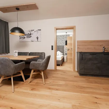 Apartament Philipp By A Casa *